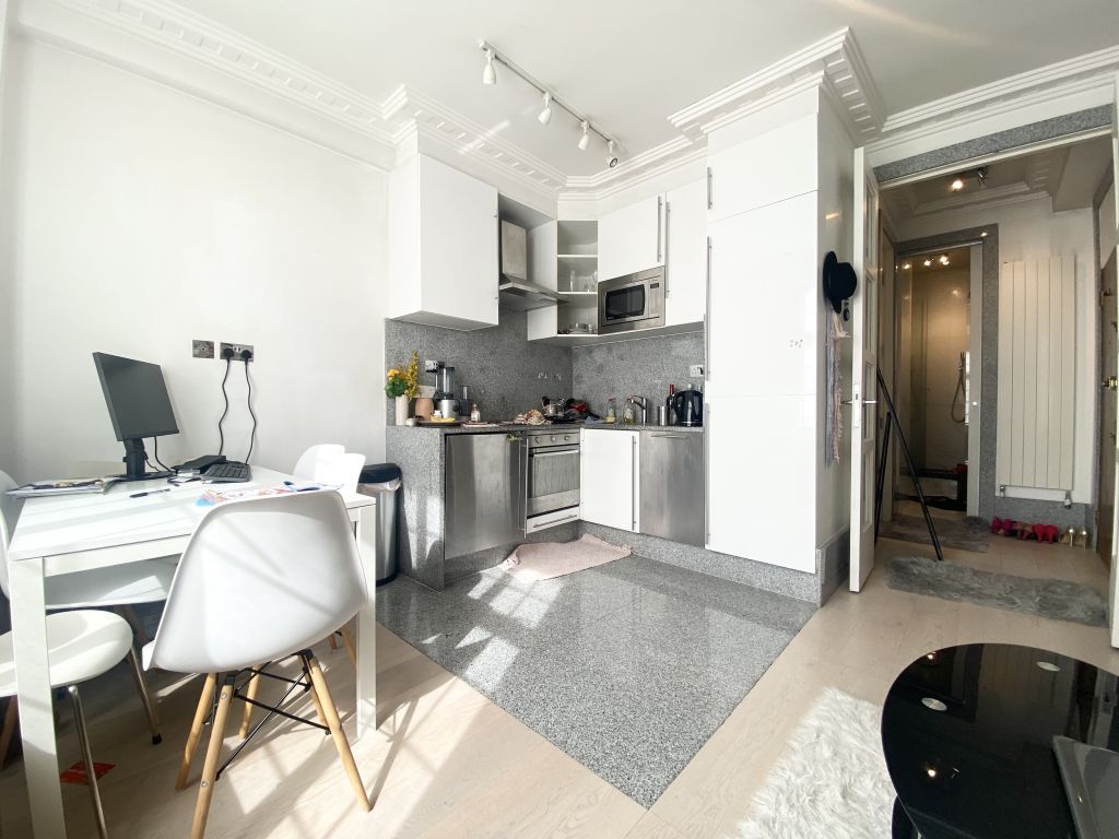 1 bed flat for sale in Hallam Street, Regents Park, London W1W Zoopla