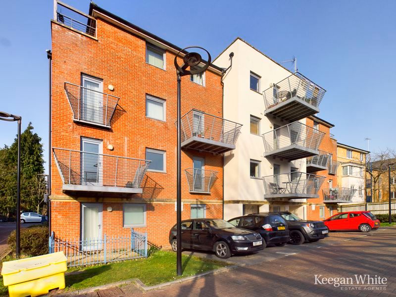 2 bed flat to rent in West End Road, High HP11 Zoopla