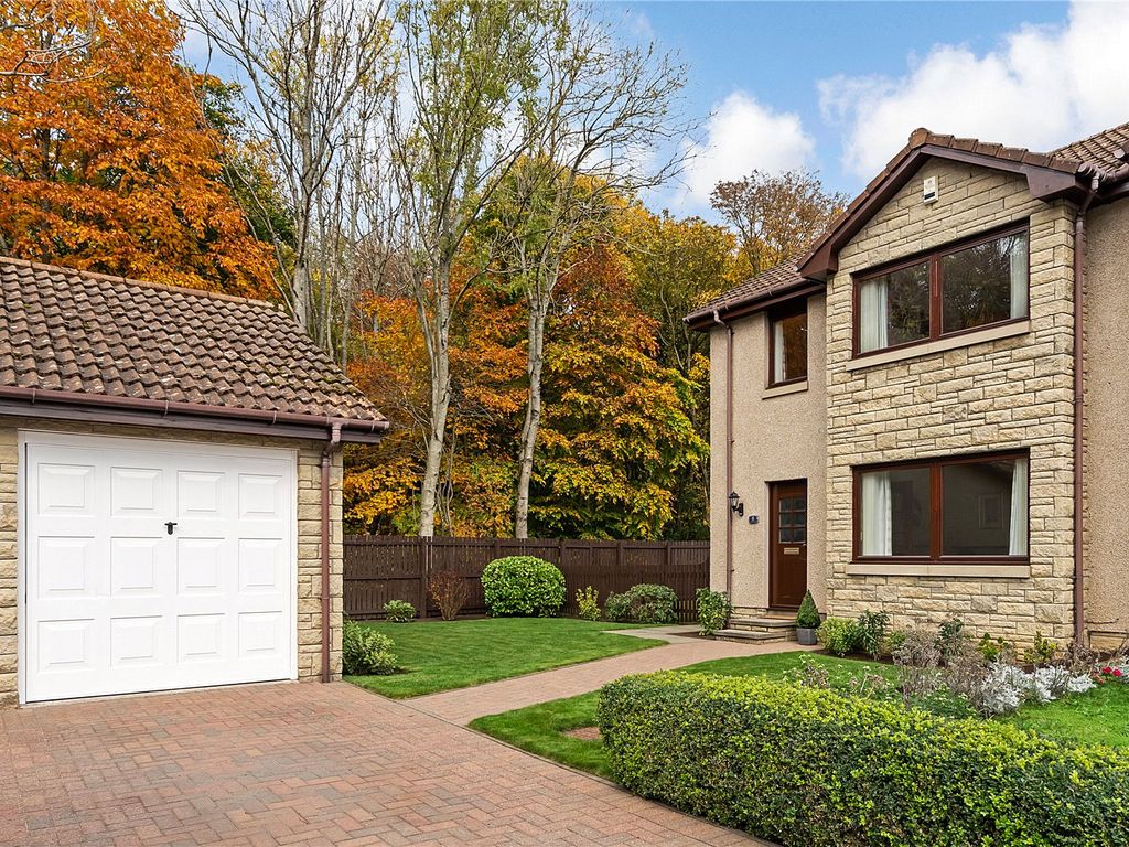 3 bed semidetached house for sale in Burrelton Court, Glenrothes KY7