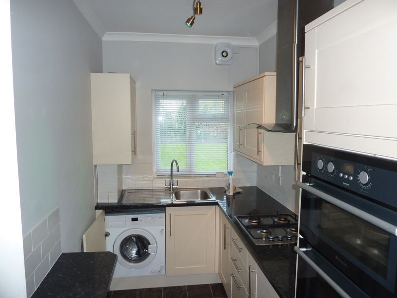1 bed property to rent in North Park, London SE9, £1,500 pcm Zoopla