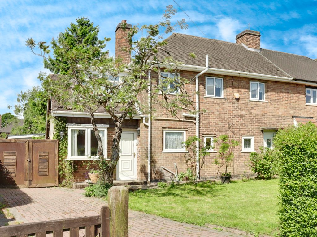 4 bed semidetached house for sale in Woodhouse Road, Coalville