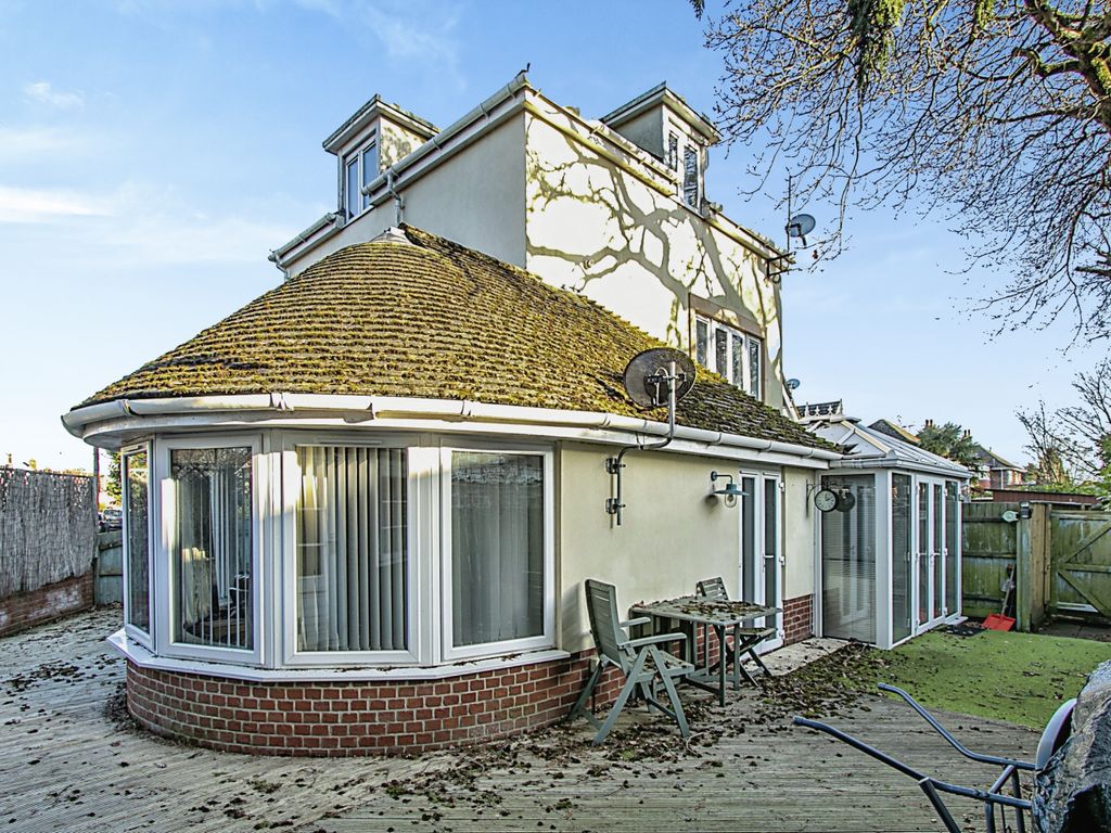 3 bed detached house for sale in Kingsbridge Road, Poole BH14 Zoopla