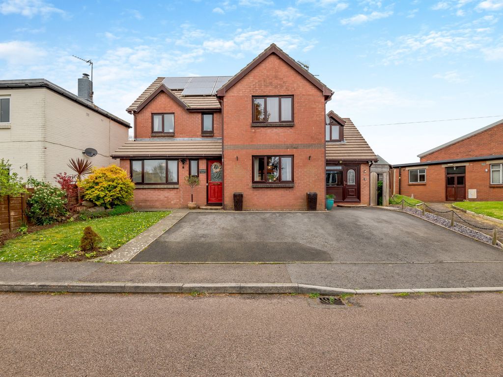 7 bed detached house for sale in Lawrence Crescent, Caerwent, Caldicot