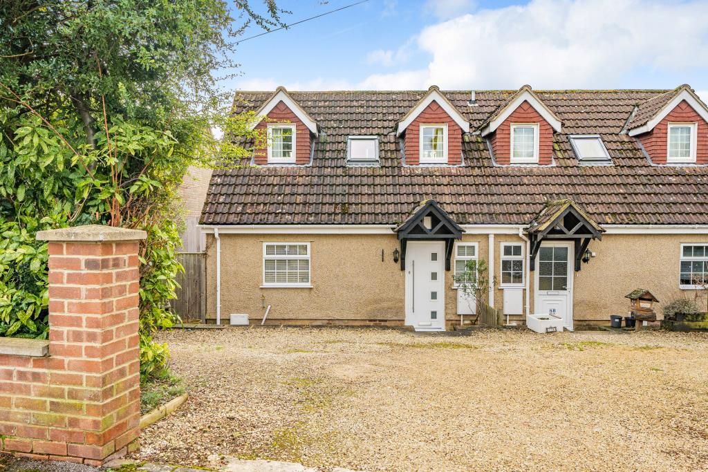 2 bed semidetached house for sale in Kennington, Oxford OX1, £325,000