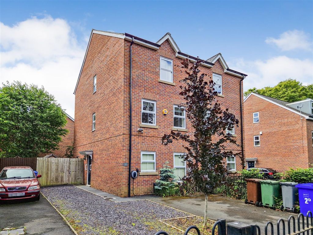 4 bed semidetached house for sale in Hope Road, Anson Road, Manchester