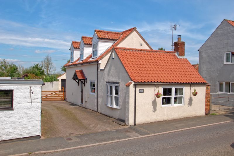 3 bed detached house for sale in Main Street, Staxton, Scarborough YO12