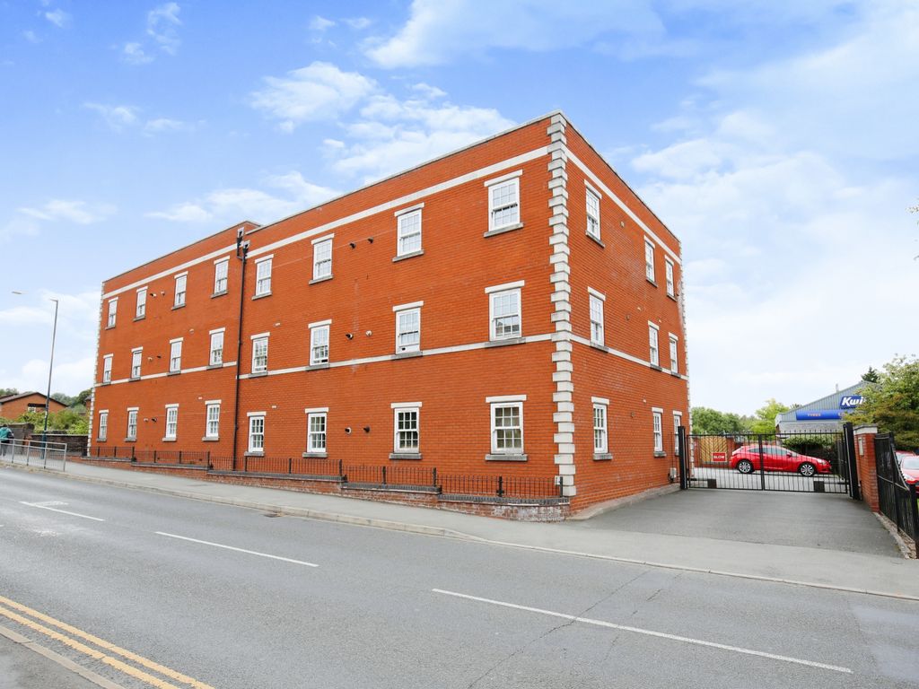 2 bed flat for sale in Coleshill Road, Atherstone, Warwickshire CV9, £125,000 Zoopla