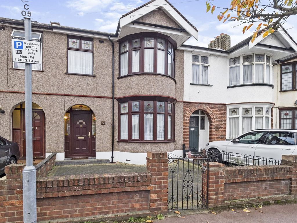 3 bed terraced house for sale in Clare Gardens, Barking IG11 Zoopla