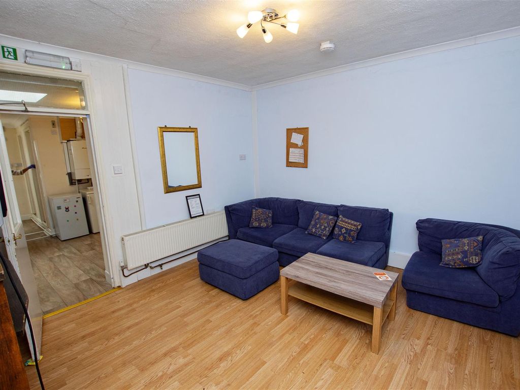 6 bed shared to rent in Harborne Lane, Selly Oak