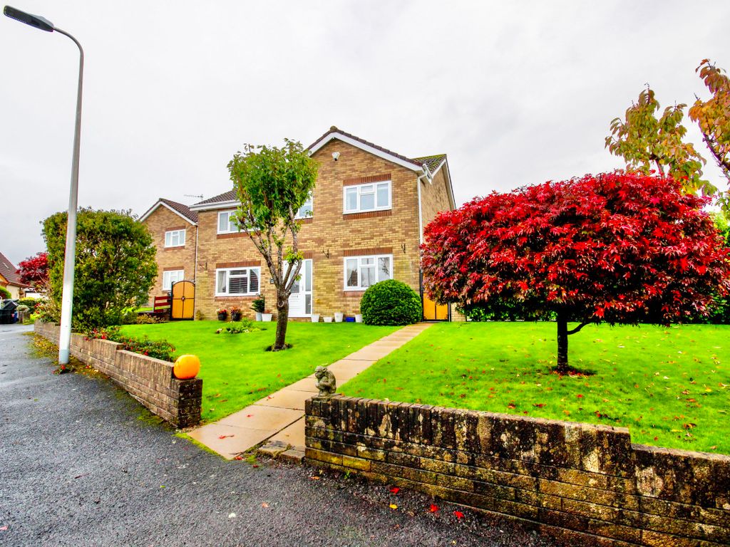 5 bed detached house for sale in The Hollies, Quakers Yard, Treharris