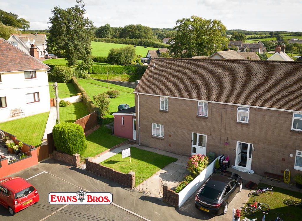 3 bed property for sale in Derwendeg, Porthyrhyd, Carmarthen SA32, £