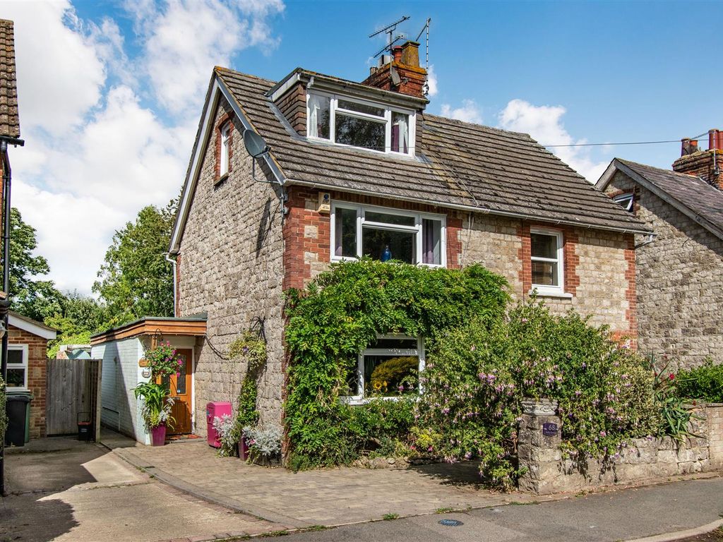 3 bed semidetached house for sale in Amsbury Road, Hunton, Maidstone