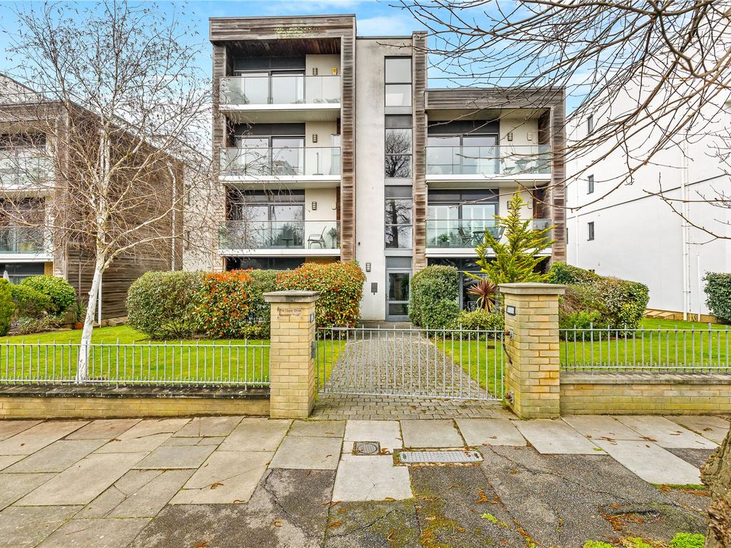 2 Bed Flat For Sale In The Upper Drive Hove East Sussex BN3 Zoopla 2-bed-flat-for-sale-in-the-upper-drive-hove-east-sussex-bn3-zoopla