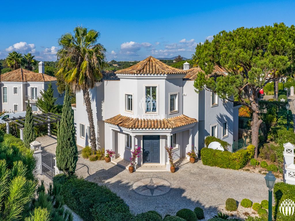 6 bed villa for sale in Quinta Verde, Quinta Do Lago, Loulé, Central