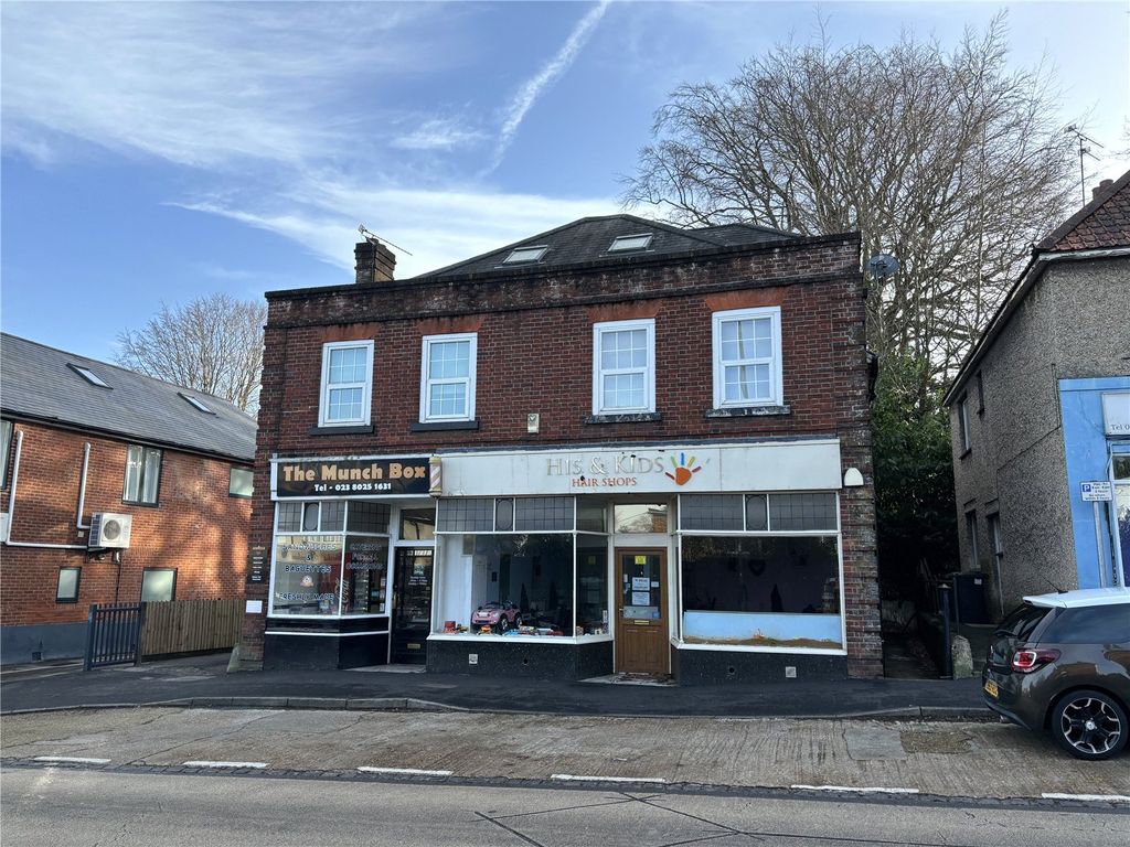 Retail premises to let in Bournemouth Road, Chandler's Ford, Eastleigh, Hampshire SO53, £15,000