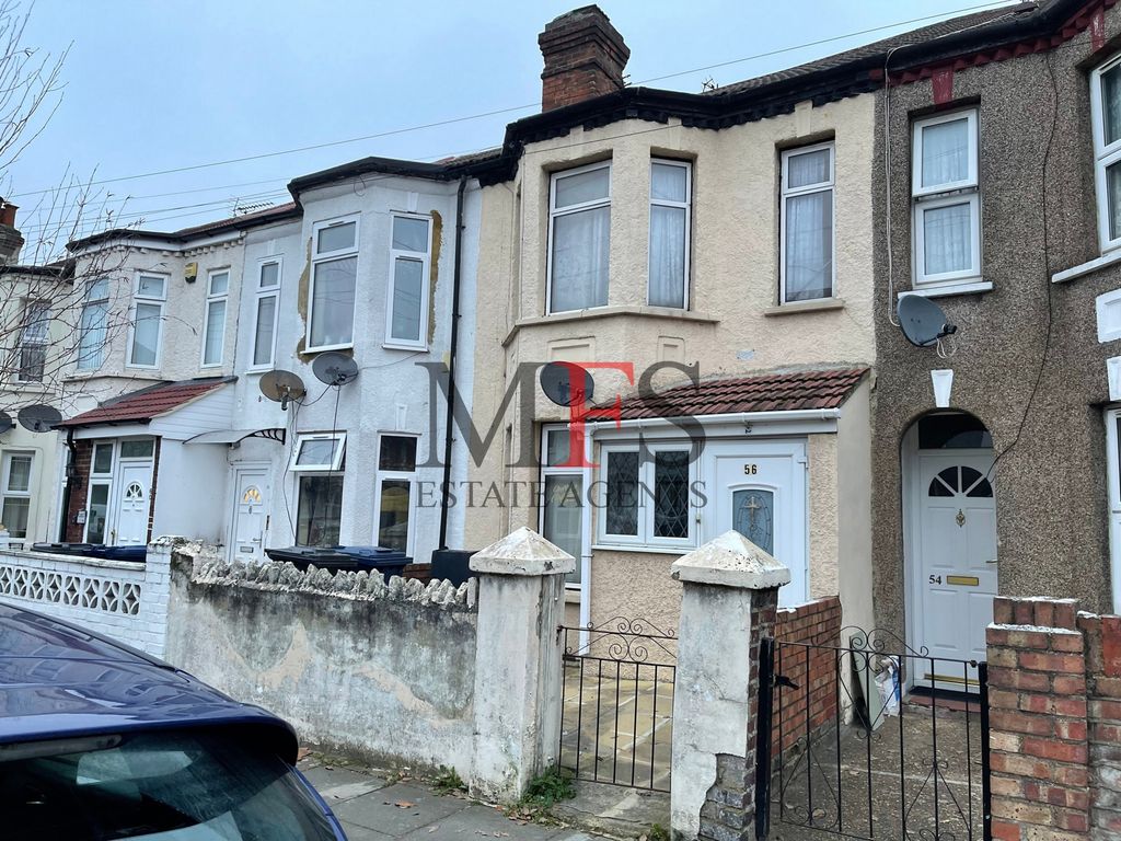 3 bed terraced house for sale in Dudley Road, Southall UB2 Zoopla