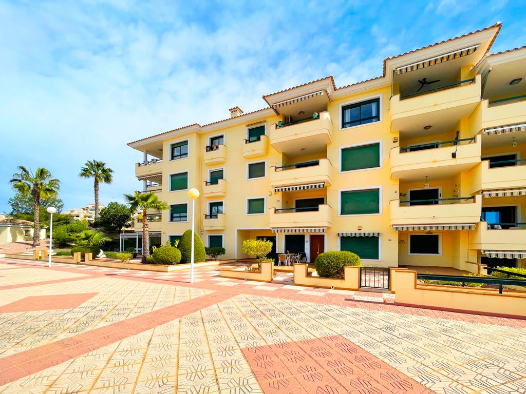2 bed property for sale in Orihuela Costa, Alicante (Costa Blanca North