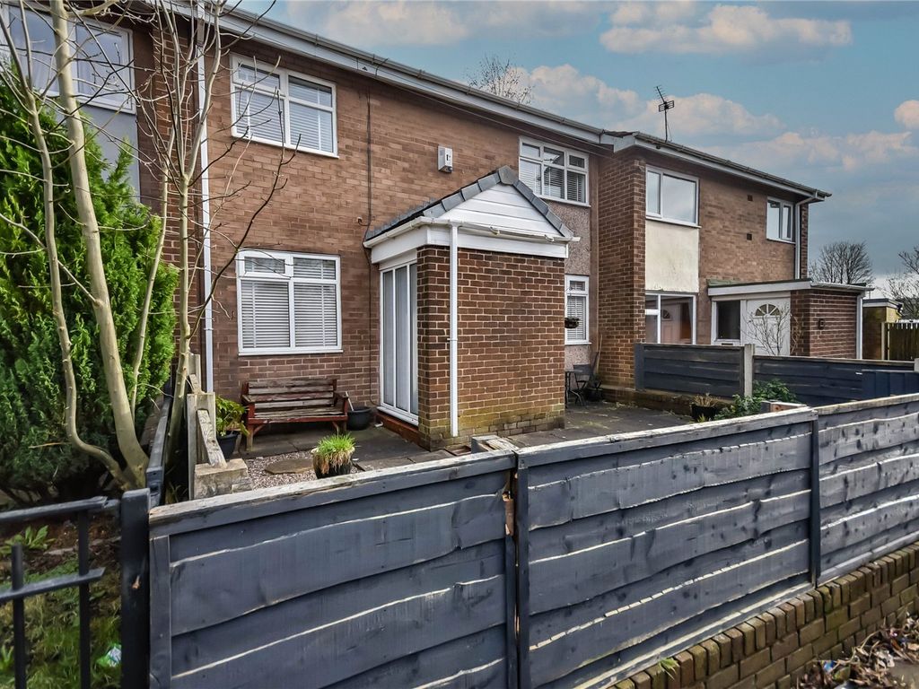 3 bed terraced house for sale in Silverton Close, Hyde, Greater