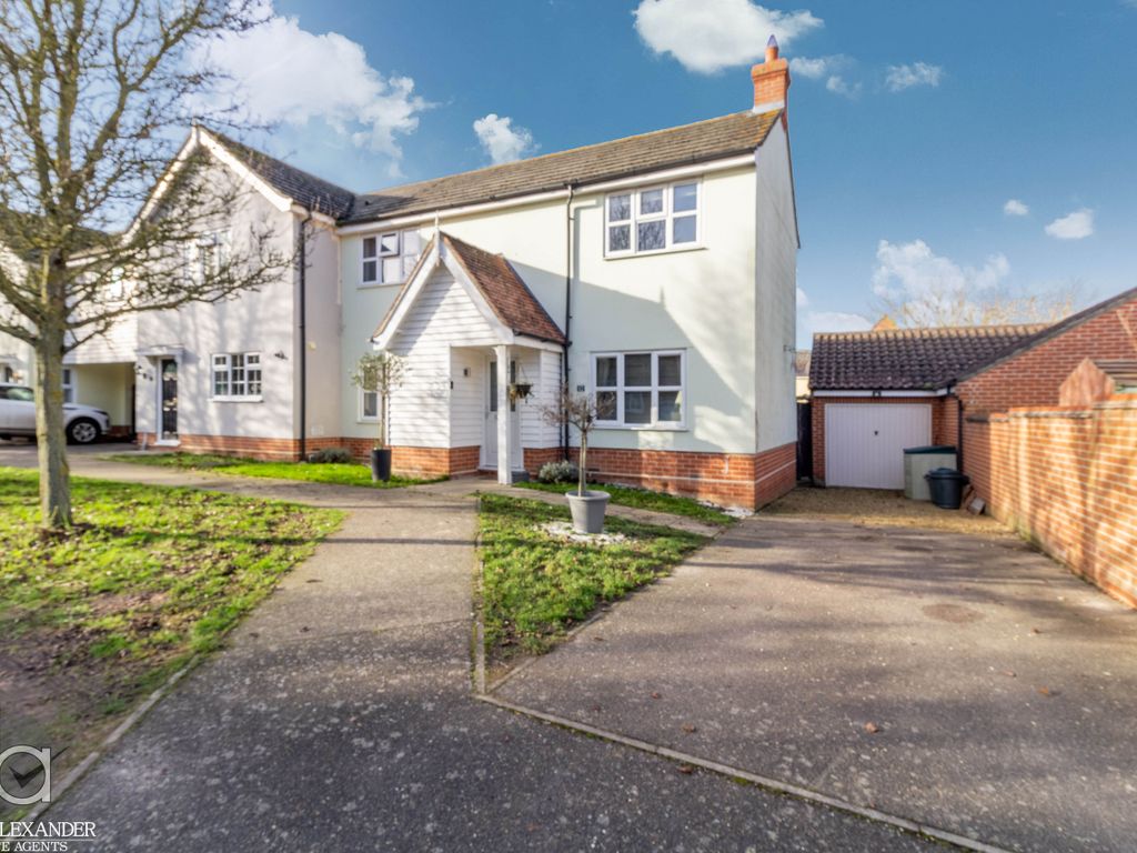 3 bed semidetached house for sale in Shelley Avenue, Tiptree