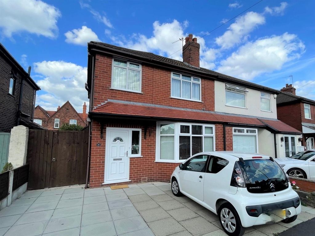 3 bed property for sale in Rutland Street, Leigh WN7 Zoopla