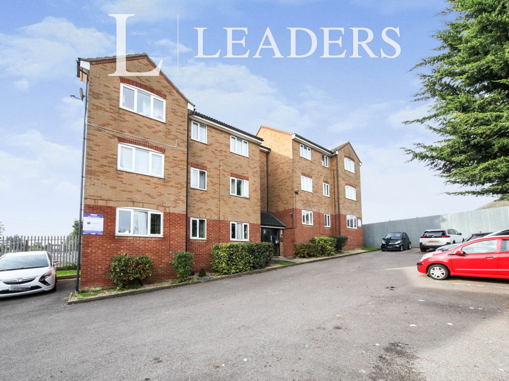 2 bed flat to rent in Hewlett Road, Leagrave, Luton LU3, £1,000 pcm