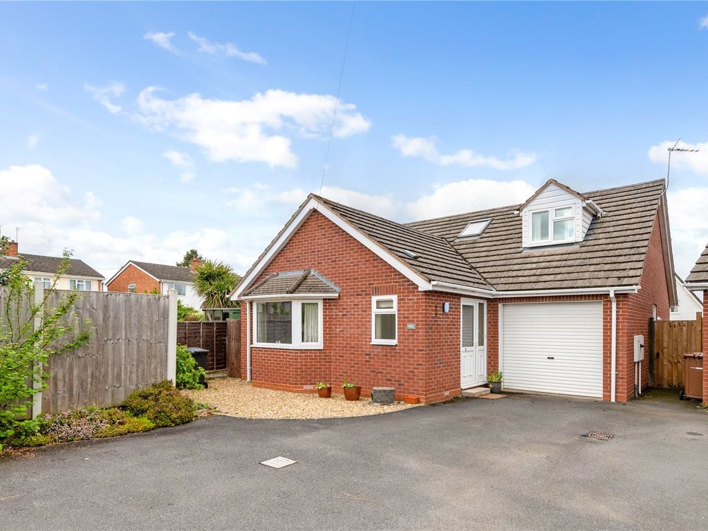 3 bed bungalow for sale in Fernhill Heath, Worcester, Worcestershire ...