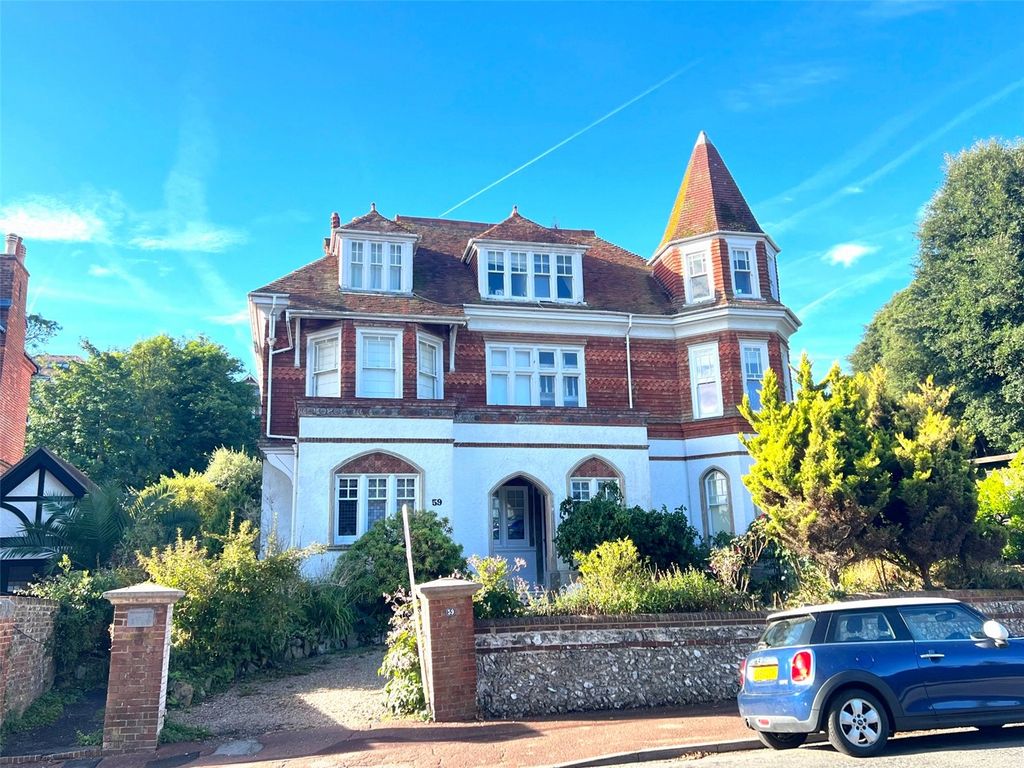 2 bed flat for sale in Silverdale Road, Lower Meads, Eastbourne, East
