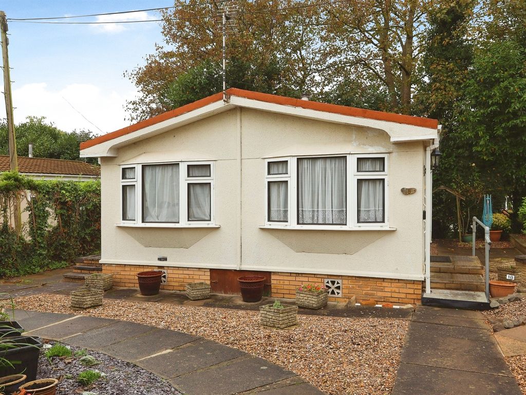 2 bed mobile/park home for sale in Main Road, Meriden, Coventry CV7, £