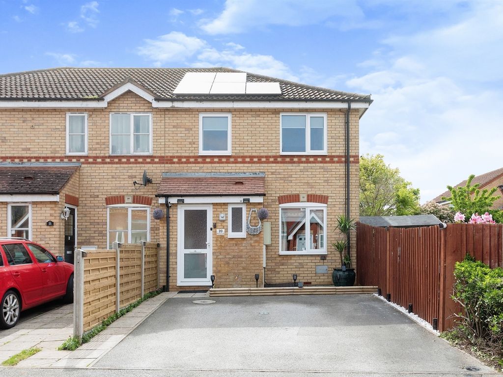 3 bed end terrace house for sale in Hurley Croft, Monkston, Milton