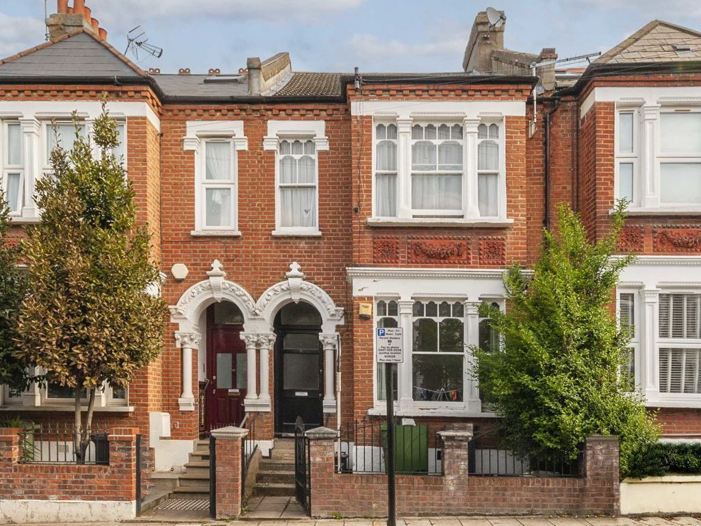 4 bed terraced house to rent in Kingscourt Road, London SW16 Zoopla