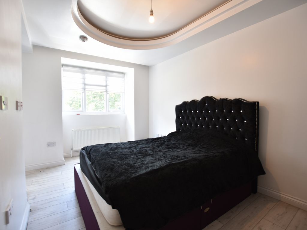 Room to rent in Riefield Road, Eltham SE9 Zoopla