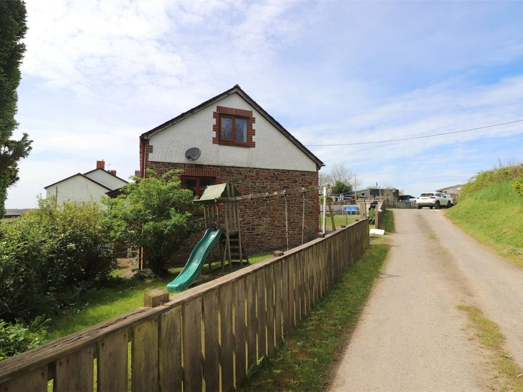 3 bed barn conversion for sale in Clawton, Holsworthy EX22 Zoopla