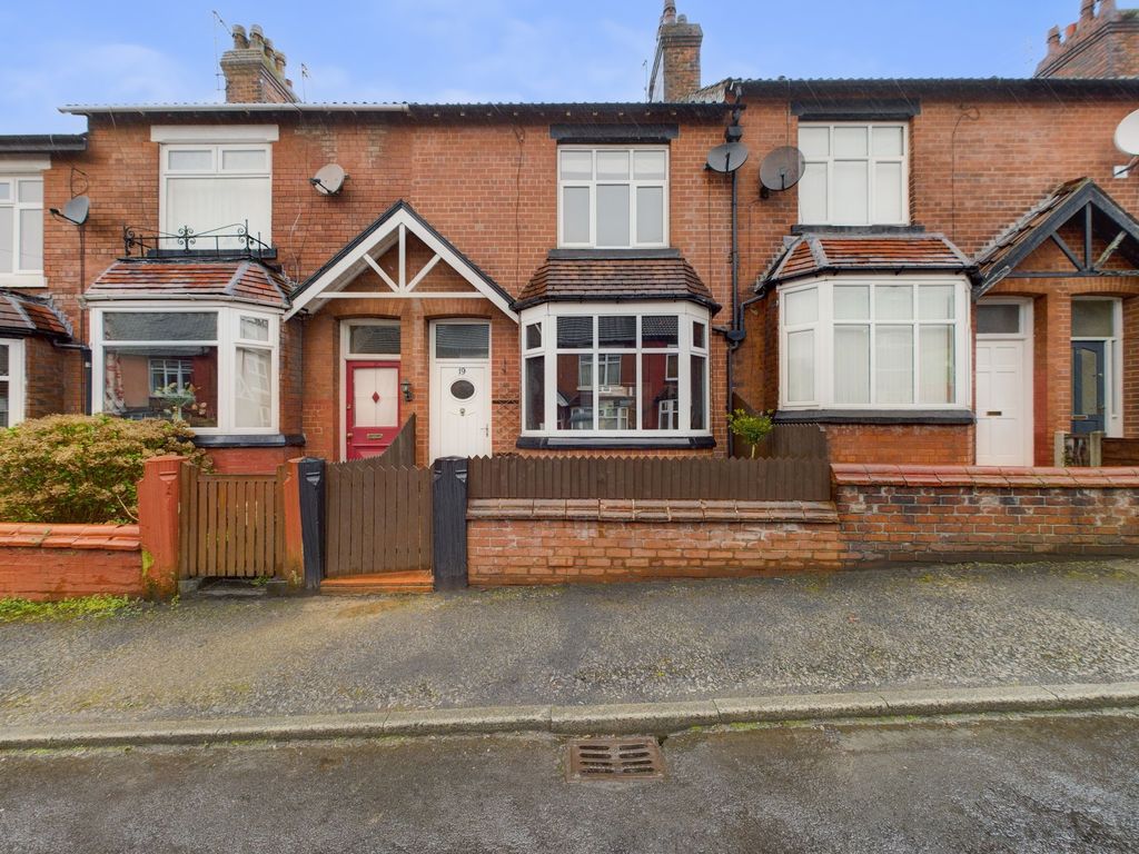 4 bed terraced house for sale in Mountfield, Prestwich, Manchester M25 Zoopla