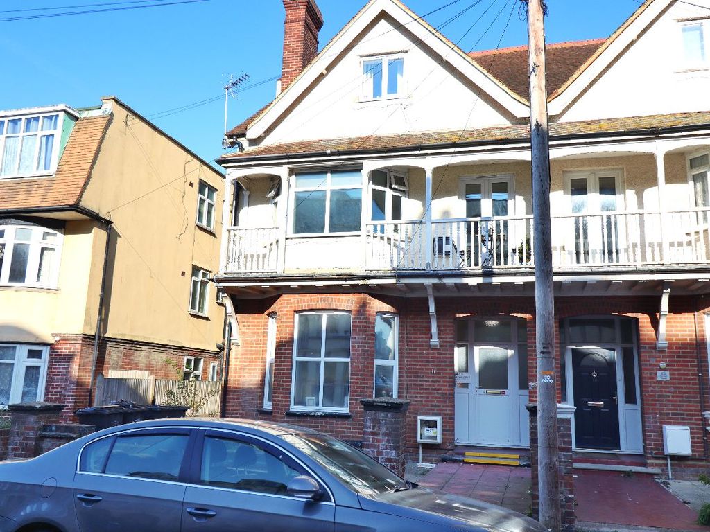 2 bed flat for sale in Surrey Road, Cliftonville, Margate CT9 Zoopla