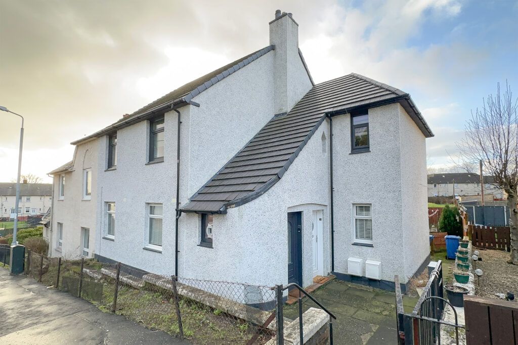 3 bed flat for sale in Farm Road, Duntocher, Clydebank G81, £109,000 Zoopla