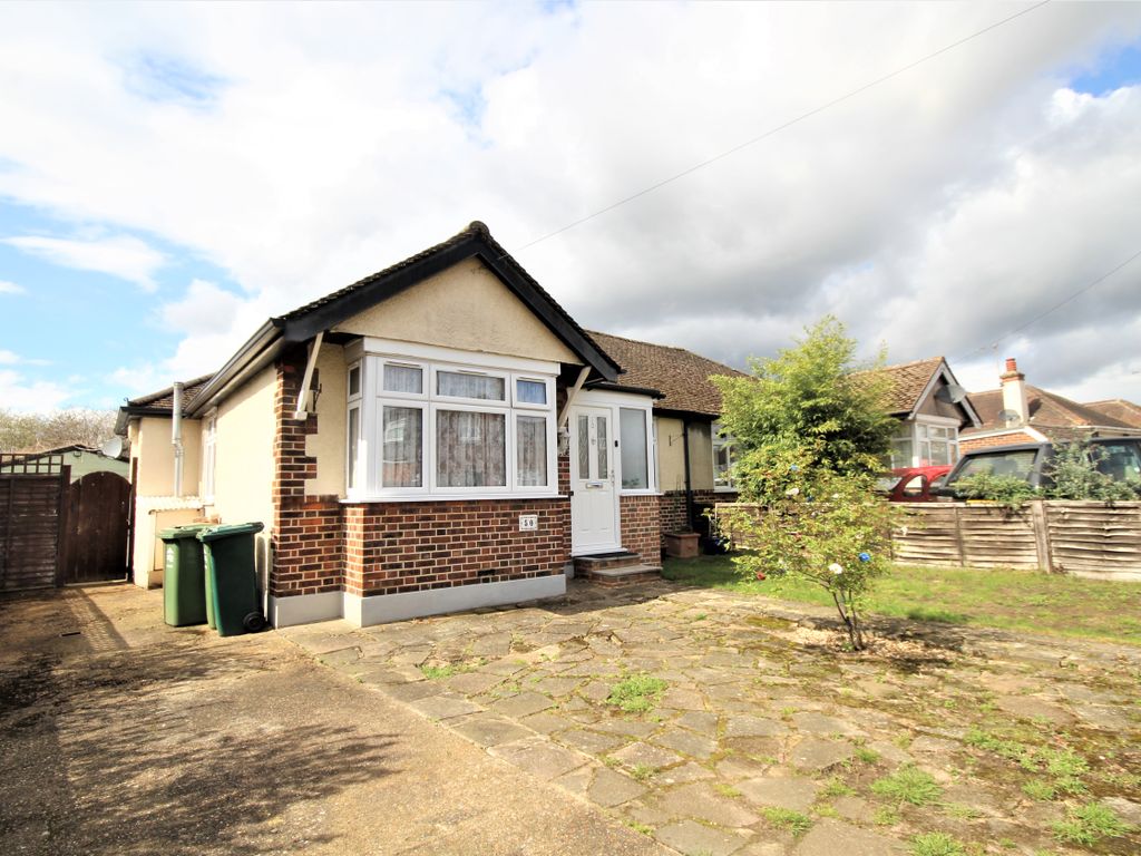 3 bed detached bungalow for sale in Avondale Avenue, StainesUpon