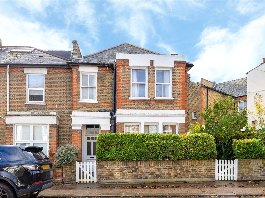 3 bed semidetached house for sale in Oakhill Road, London SW15, £