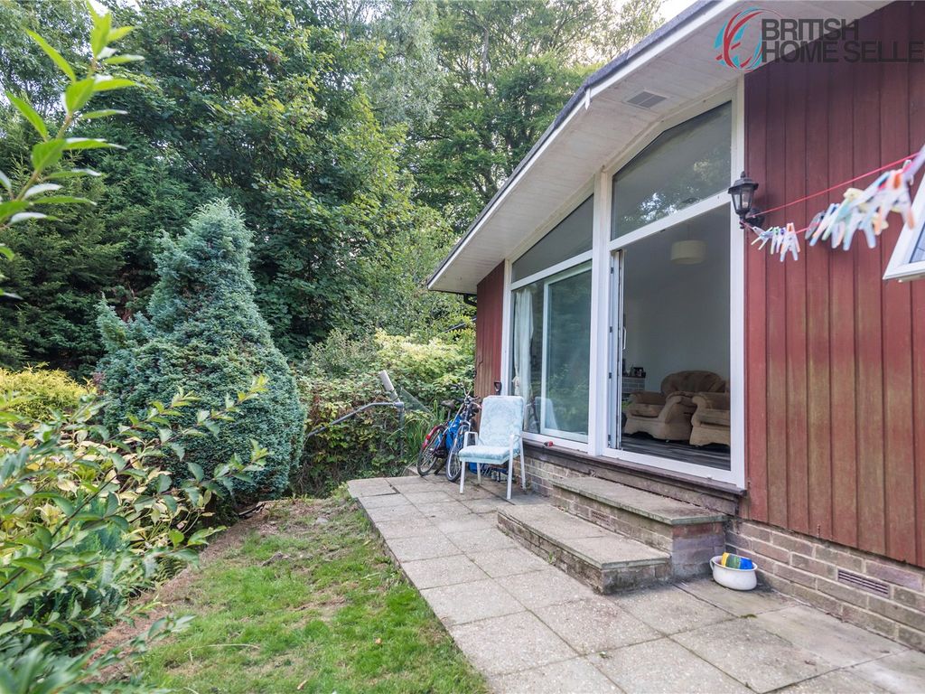 2 bed bungalow for sale in Battle Road, St. LeonardsOnSea, East