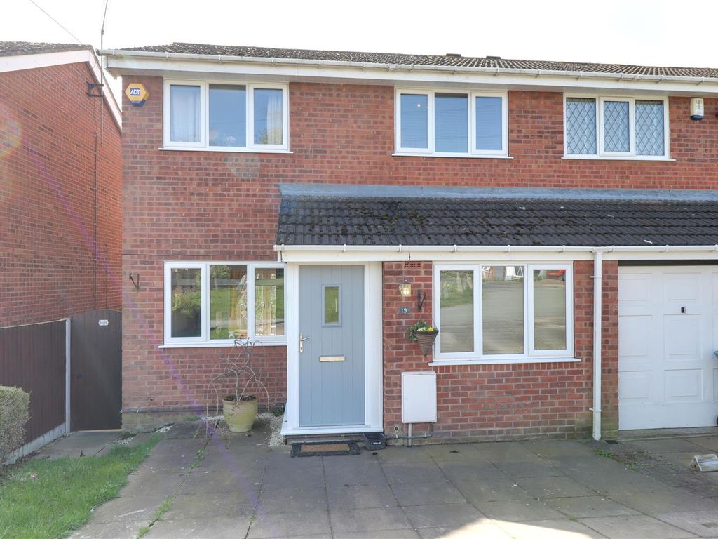 3 bed detached house for sale in Waldron Gardens, Wistaston, Crewe CW2