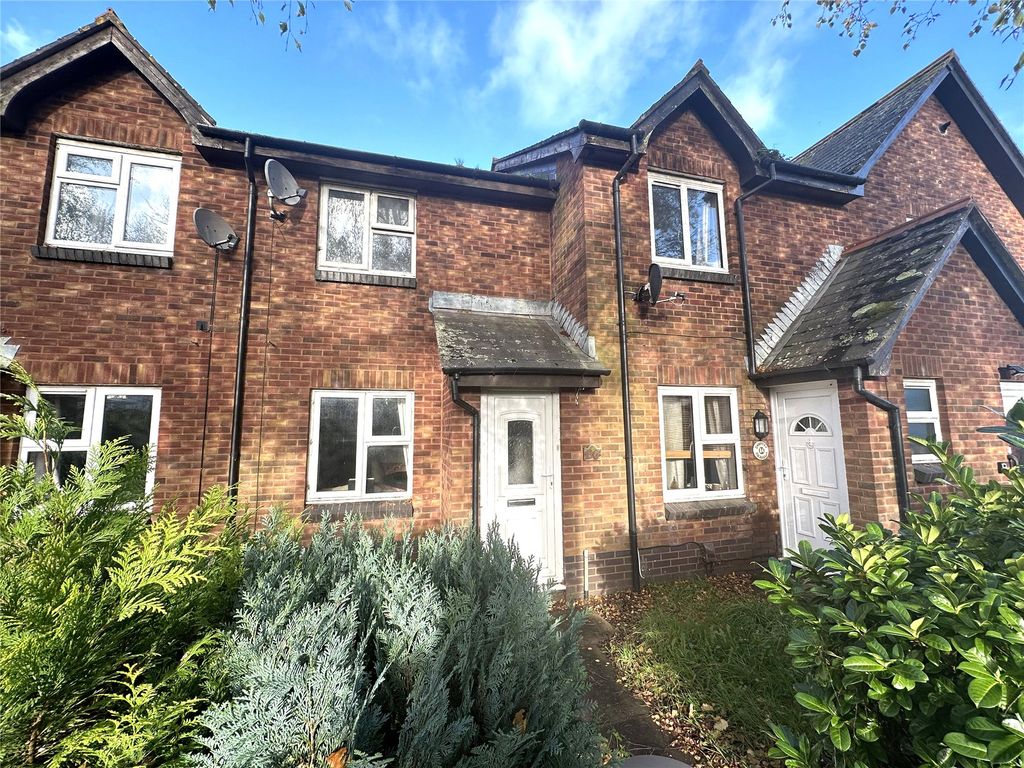 2 bed terraced house to rent in Chantry Meadow, Alphington, Exeter EX2