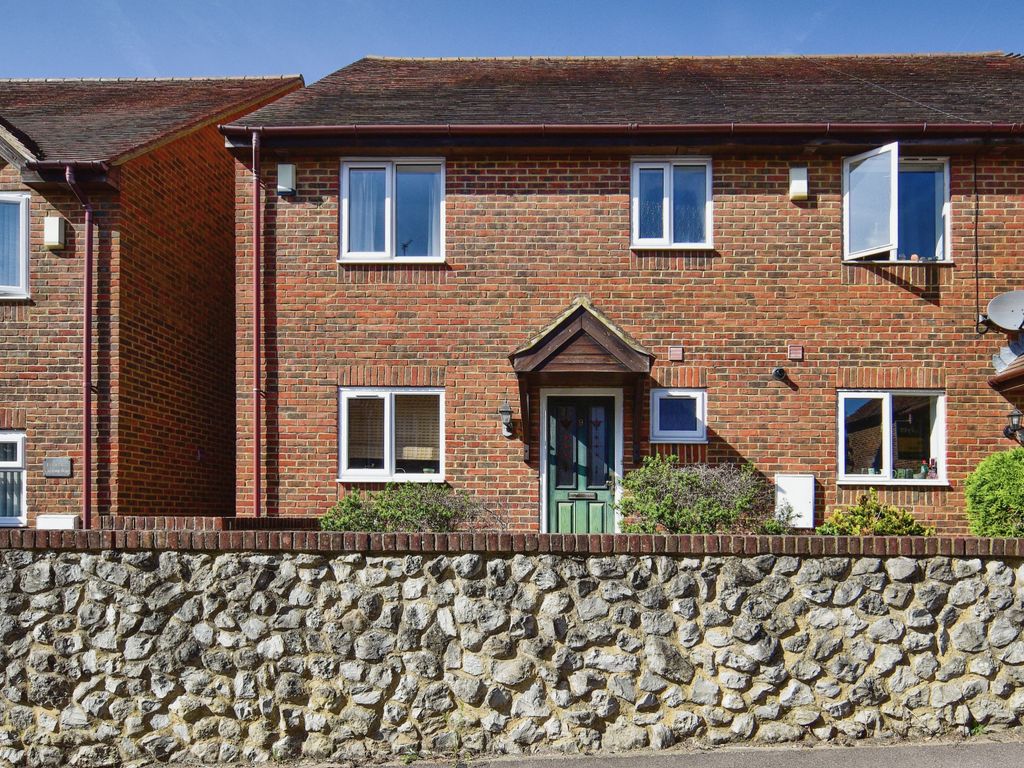 3 bed terraced house for sale in Weavering Street, Weavering, Maidstone