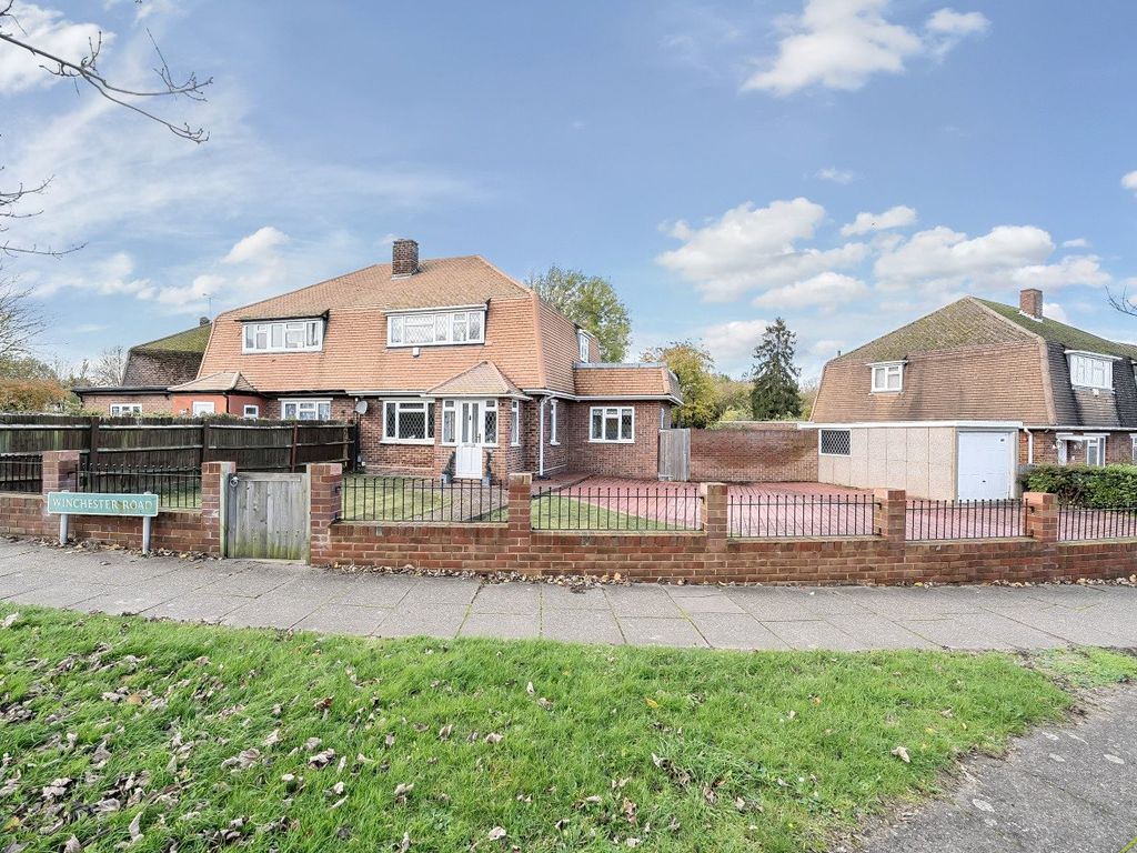 3 bed semidetached house for sale in Winchester Road, Orpington BR6, £