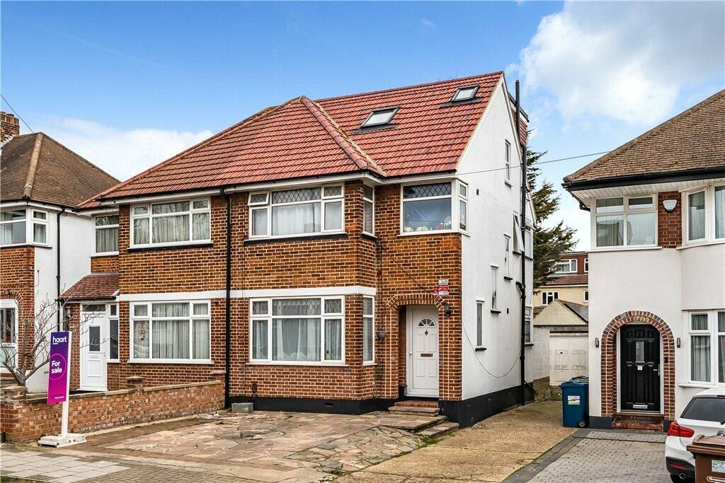 4 bed semidetached house for sale in Mountbel Road, Stanmore HA7, £