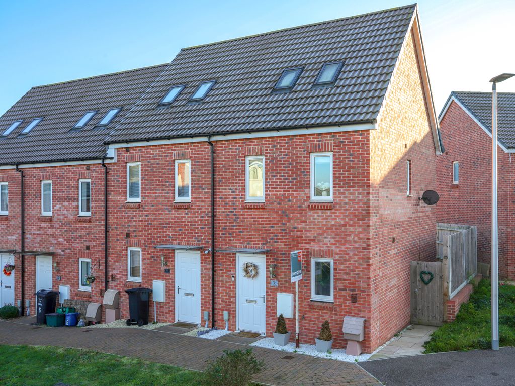 3 bed end terrace house for sale in Stockham Lane, Cranbrook, Exeter