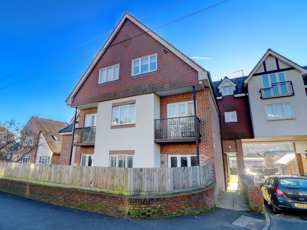 2 bed flat for sale in Eden Gardens, 179 West Road, High