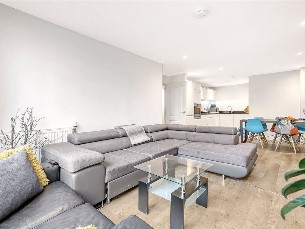 New home, 2 bed flat for sale in Lapwing Heights, Waterside Way, London