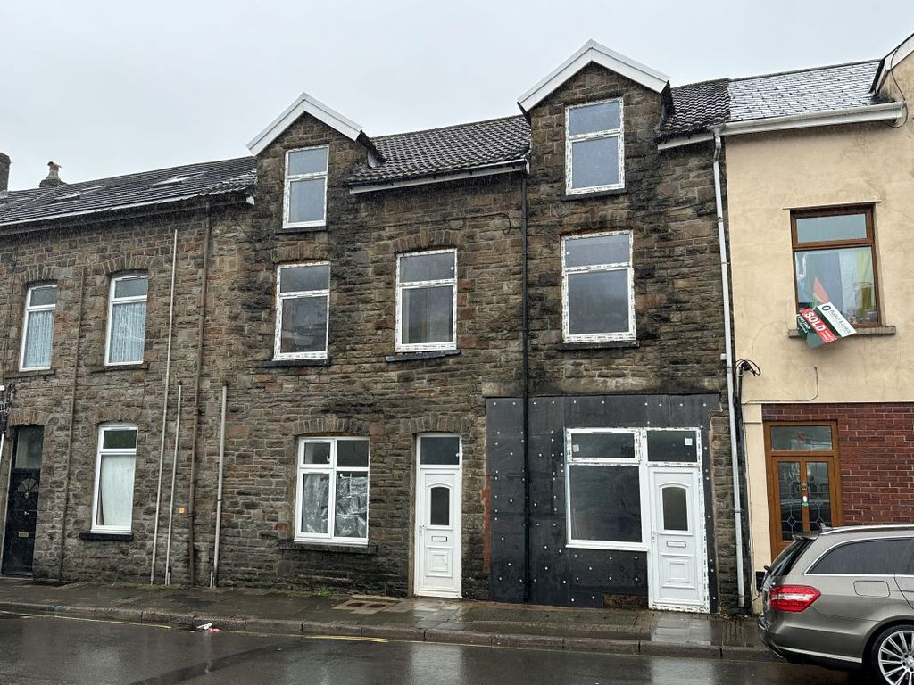 3 bed flat for sale in 7 Llwynypia Road, Tonypandy, Mid CF40, £119,000 Zoopla