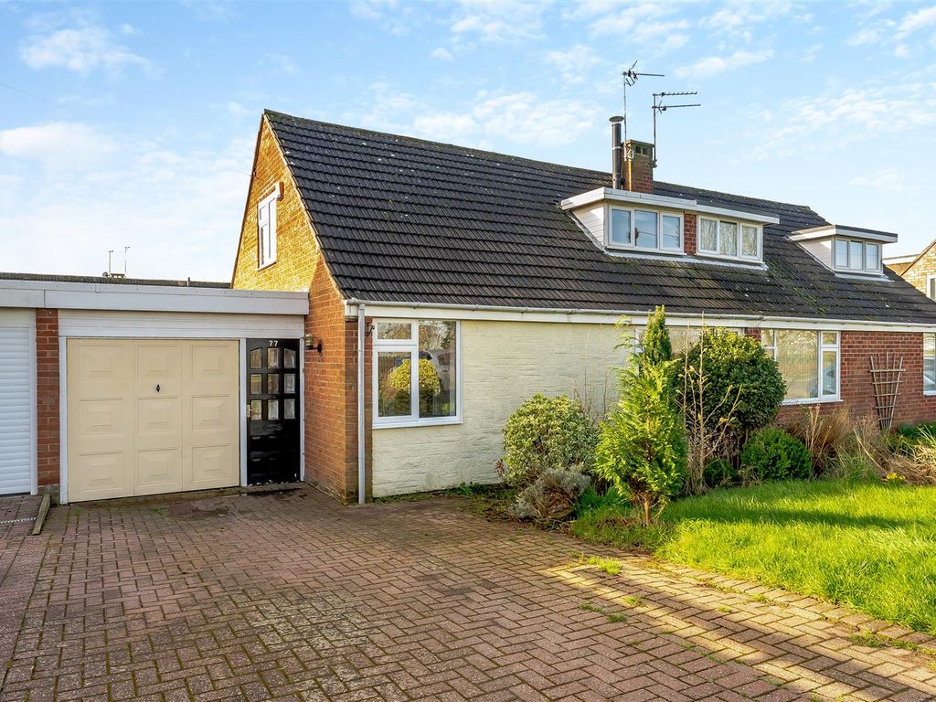 3 bed semidetached house for sale in Welsh Road West, Southam CV47, £