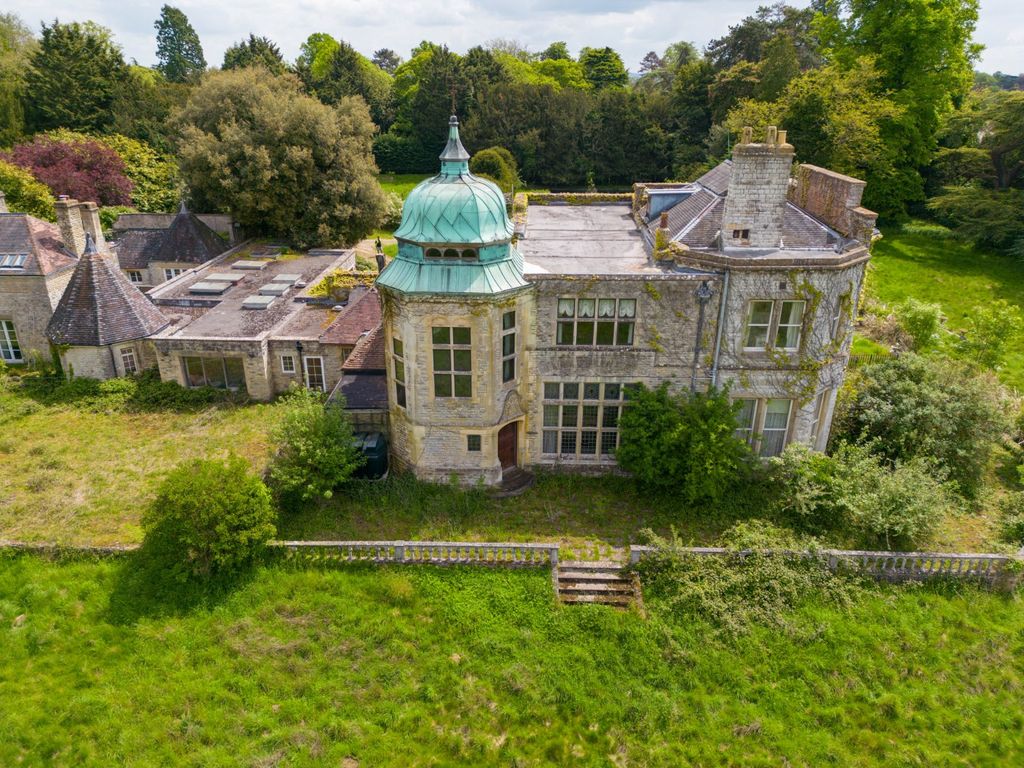 Land for sale in Chesterton, Bicester, Oxfordshire OX26, £3,500,000