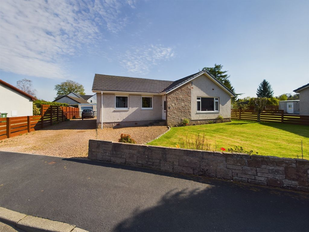 3 bed bungalow for sale in 2 Glensheiling Drive, Rattray, Blairgowrie